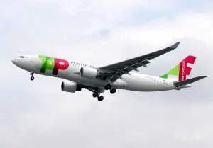Pânico a bordo. Avião da TAP obrigado a aterragem de emergência depois de cigarro eletrónico pegar fogo