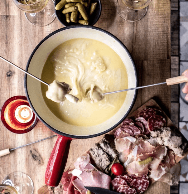 Dia Internacional do Fondue de Queijo. 4 spots com pratos deliciosos (e a partir de 8€) para celebrar