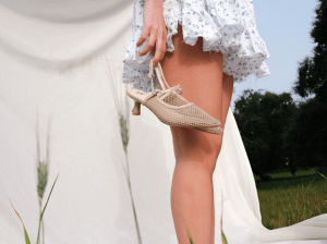 Adoramos estes 11 modelos da nova coleção da Seaside para a primavera (e não há só sapatos)