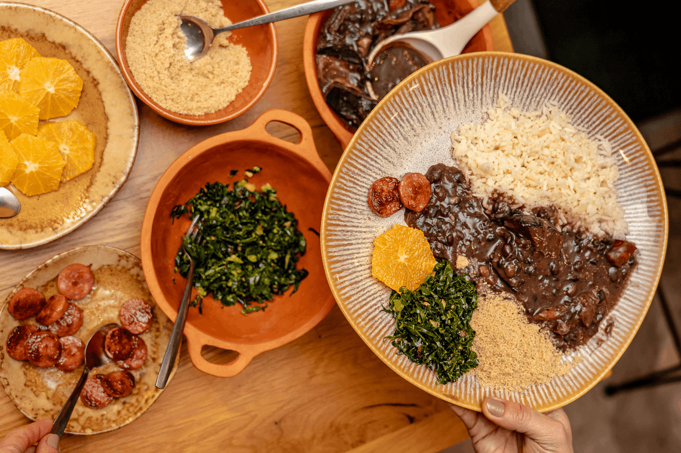 Aproveite o fim de semana para provar um dos pratos mais populares da cozinha brasileira (e à discrição)