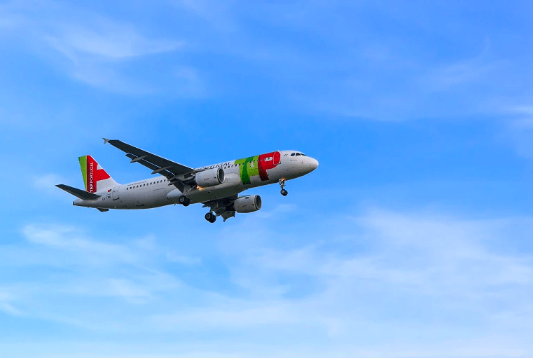 Susto a bordo. Avião da TAP faz aterragem de emergência em Paris após deteção de “fumes” na cabine