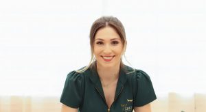Liliana do “Secret Story” é uma das concorrentes mais polémicas da edição. 18 fotos sensuais da massagista
