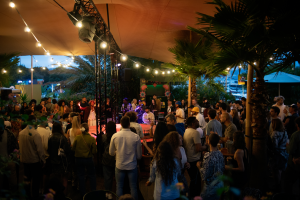 Ainda não sabe onde vai acabar o dia nesta véspera de feriado? Aproveite a Disco Taco (com música e comida)