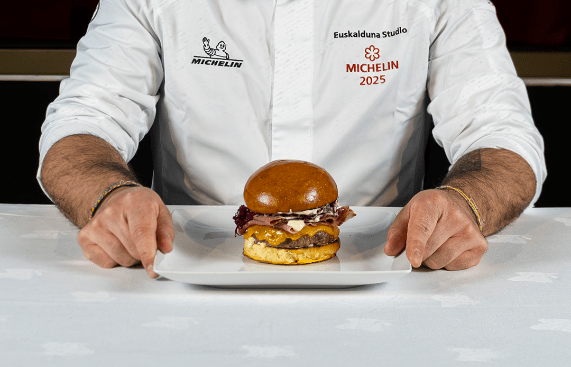 Um hambúrguer Michelin por 12€? Só tem até ao fim do mês para o provar. Descubra onde