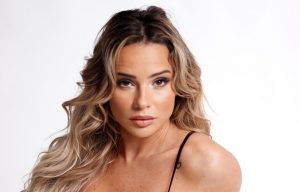 Daniela Santo do “Secret Story – Desafio Final” é uma das concorrentes mais polémicas. Veja 20 fotos bombásticas