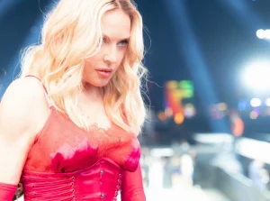 Madonna foi roubada no Coachella e pede ajuda aos fãs. Saiba o que aconteceu