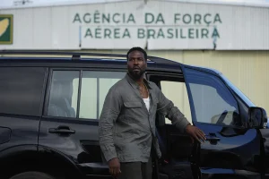 “Homem em Fúria”. Esta nova série da Netflix está a conquistar o mundo (e já foi um filme com Denzel Washington)