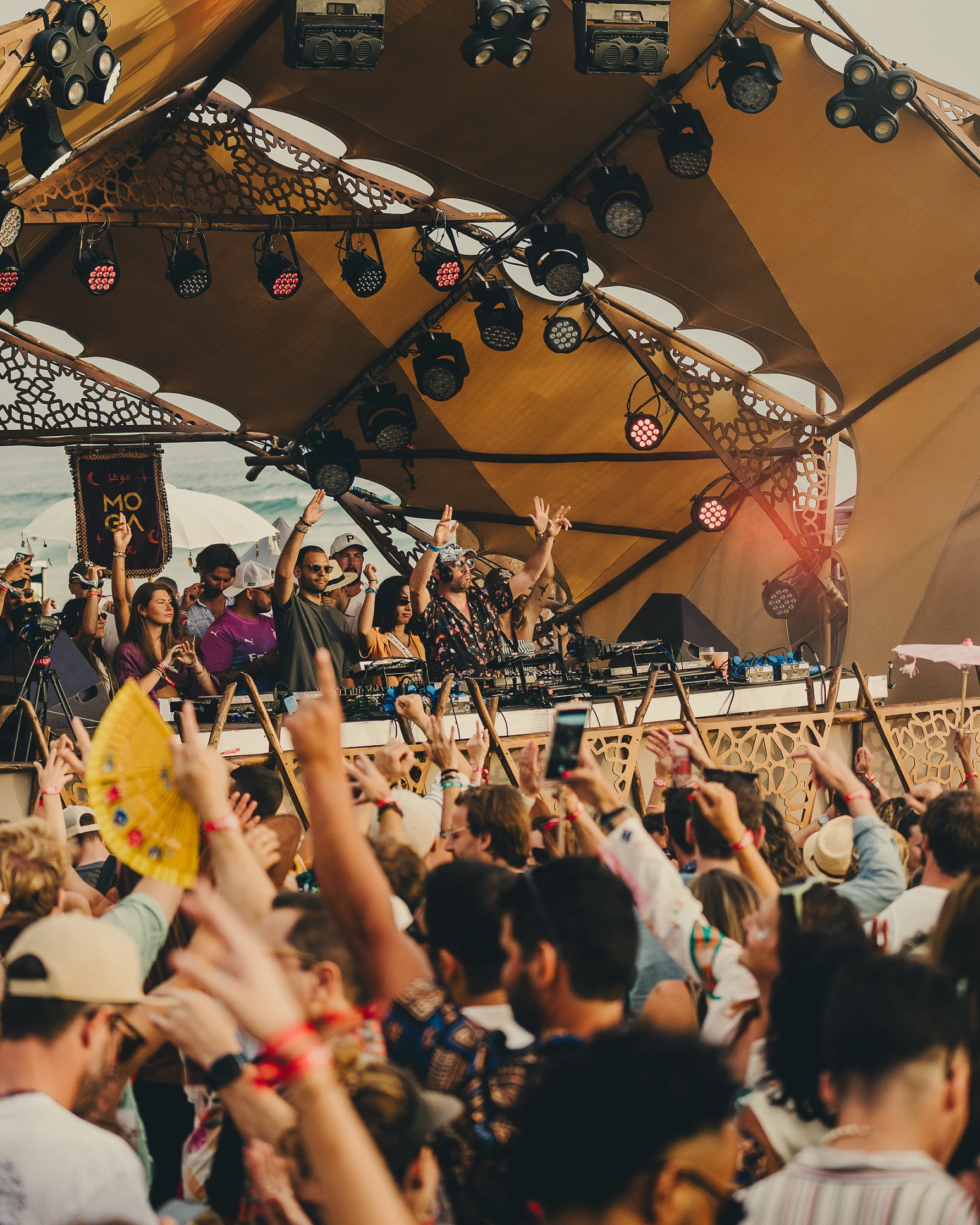 MOGA Caparica. Este festival vai ter raves depois de corridas, sessões de pilates e jantares na praia