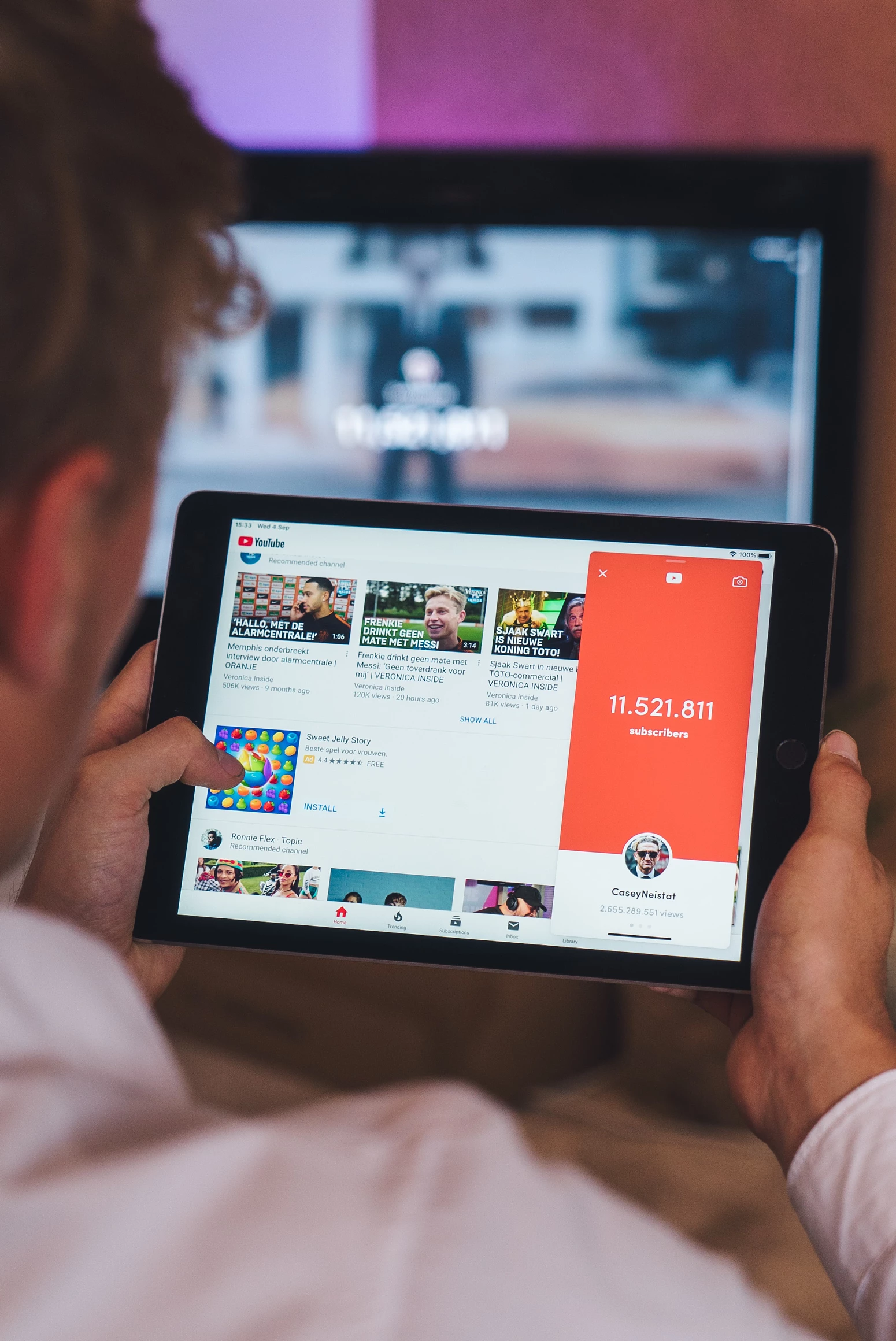 Há cada vez mais jovens a usar o YouTube como escola (e os pais aprovam)