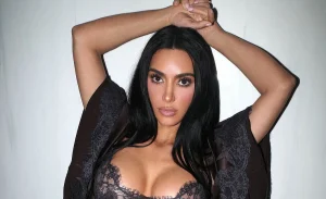 Ex com quem Kim Kardashian fez sex tape revela com quantas mulheres já esteve (e o número está a chocar)